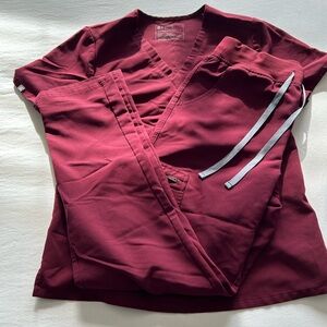 FIGS Burgundy Scrub set